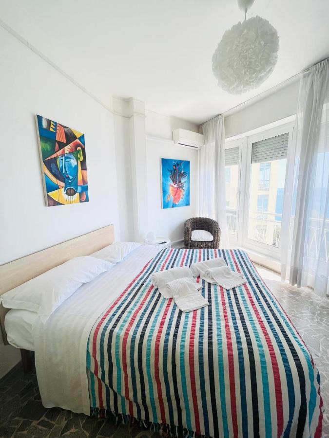 Suite Sunset 21 - Fronte Mare Sanremo Ngoại thất bức ảnh
